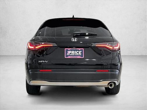 Crystal Black Pearl 2025 Honda HR-V 2WD Sport