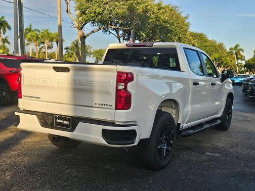 2025 Chevrolet Silverado 1500 Custom