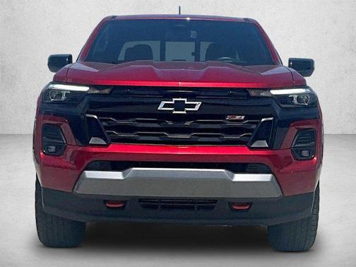 Radiant Red Tintcoat 2026 Chevrolet Colorado Z71