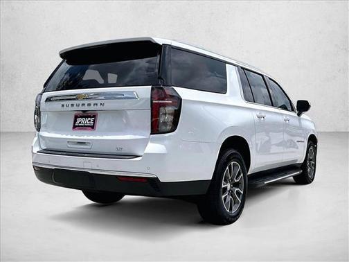 Summit White 2021 Chevrolet Suburban LT