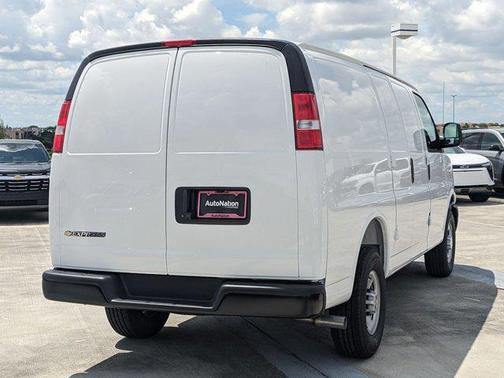 2025 Chevrolet Express 2500 RWD 2500 Regular Wheelbase WT