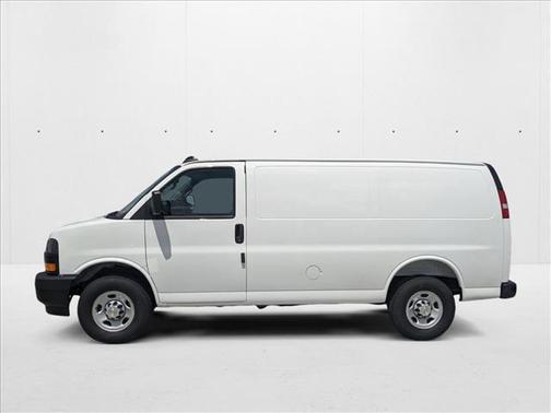 2025 Chevrolet Express 2500 RWD 2500 Regular Wheelbase WT