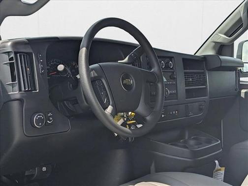2025 Chevrolet Express 2500 RWD 2500 Regular Wheelbase WT