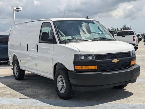 2025 Chevrolet Express 2500 RWD 2500 Regular Wheelbase WT