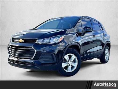 Mosaic Black Metallic 2022 Chevrolet Trax LS