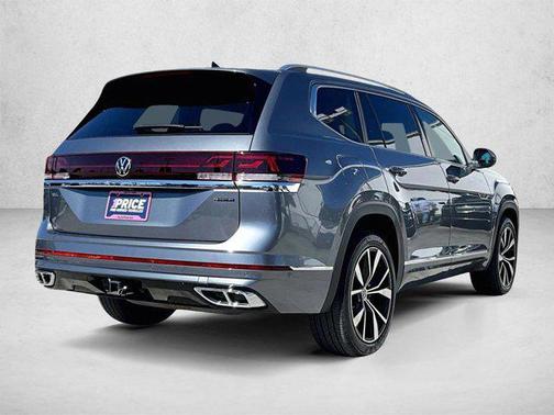Platinum Gray Metallic 2024 Volkswagen Atlas 2.0T SEL Premium R-Line 4MOTION