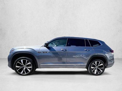 Platinum Gray Metallic 2024 Volkswagen Atlas 2.0T SEL Premium R-Line 4MOTION