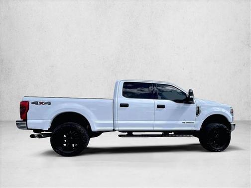Oxford White 2022 Ford F-250 XLT