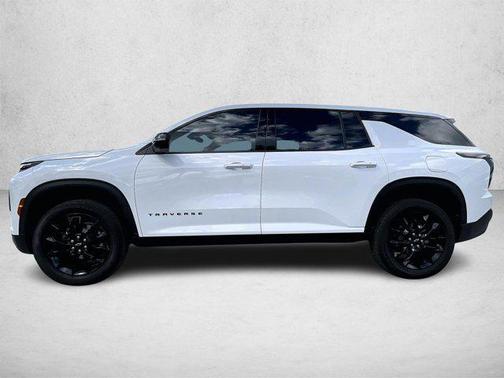 2024 Chevrolet Traverse LS