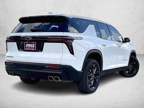 2024 Chevrolet Traverse LS