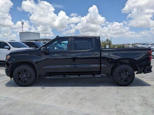 2025 Chevrolet Silverado 1500 Custom