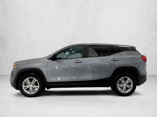 Sterling Metallic 2023 GMC Terrain SLE