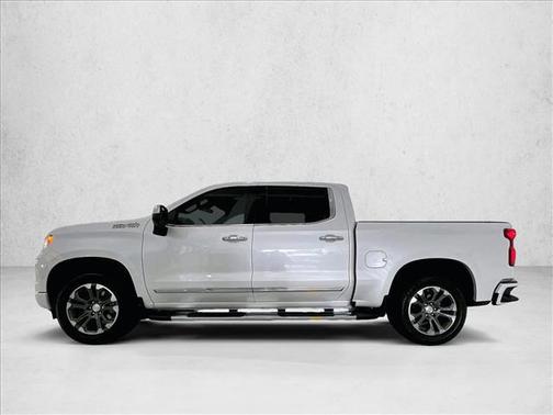 Iridescent Pearl Tricoat 2024 Chevrolet Silverado 1500 High Country