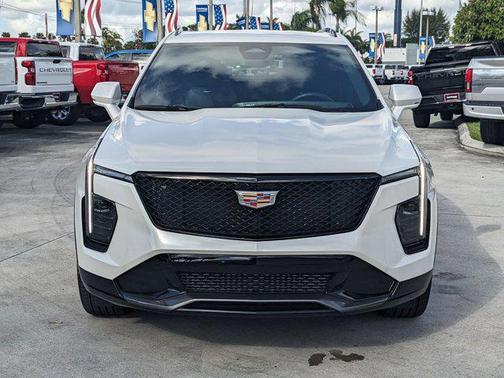 2024 Cadillac XT4 Sport