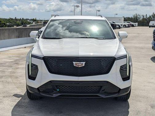 2024 Cadillac XT4 Sport