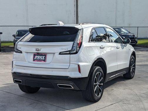 2024 Cadillac XT4 Sport