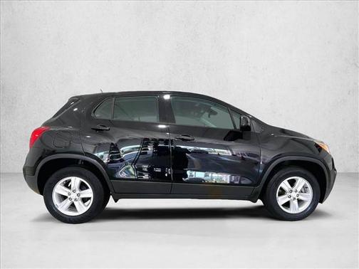 Mosaic Black Metallic 2019 Chevrolet Trax LS