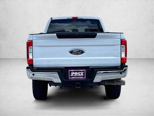 OXFORD WHITE 2017 Ford F-250 XLT