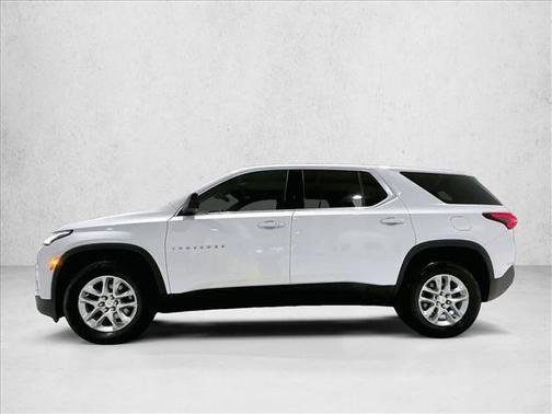 Summit White 2022 Chevrolet Traverse LS