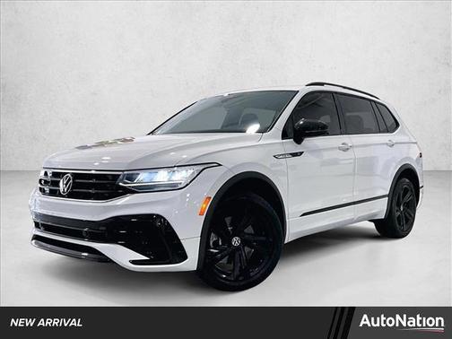 White 2024 Volkswagen Tiguan 2.0T SE R-Line Black