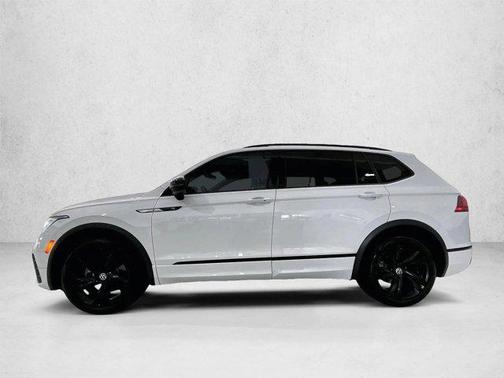 White 2024 Volkswagen Tiguan 2.0T SE R-Line Black