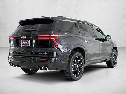 Mosaic Black Metallic 2025 Chevrolet Traverse High Country