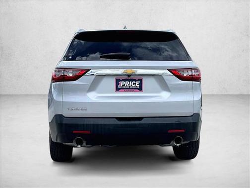 Silver Ice Metallic 2021 Chevrolet Traverse LS