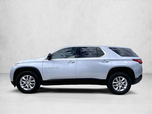 Silver Ice Metallic 2021 Chevrolet Traverse LS