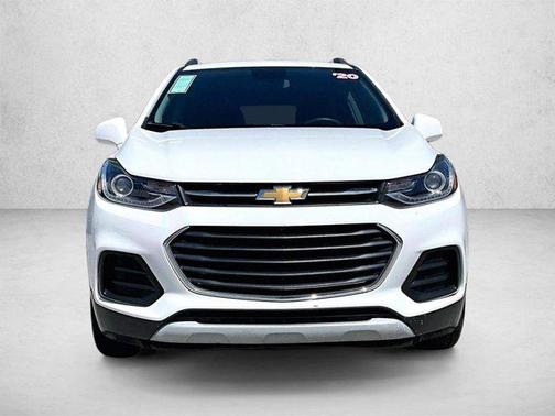 Summit White 2020 Chevrolet Trax LT