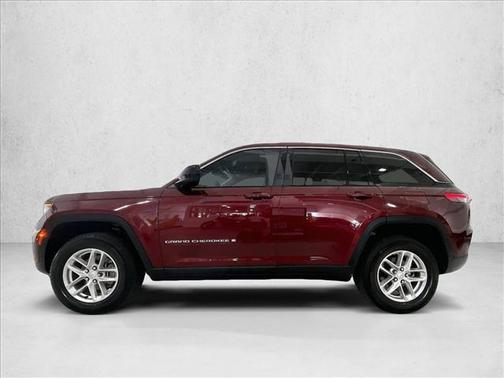 Velvet Red Pearlcoat 2023 Jeep Grand Cherokee Laredo