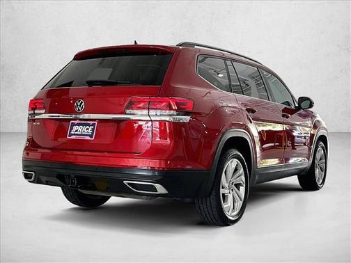 Red 2022 Volkswagen Atlas 3.6L SE w/Technology