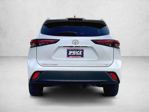 2024 Toyota Highlander LE