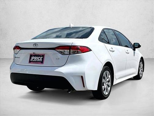 Ice Cap 2024 Toyota Corolla LE