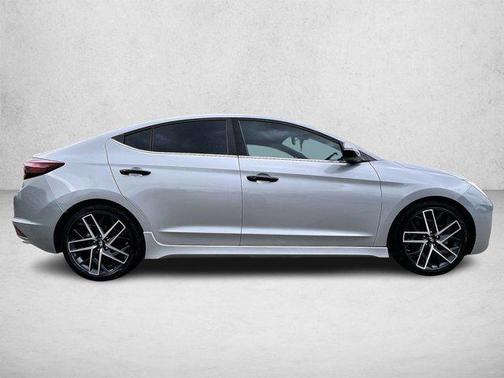 2020 Hyundai ELANTRA Sport