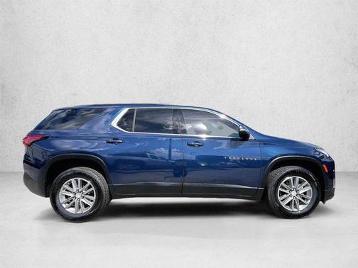 Northsky Blue Metallic 2023 Chevrolet Traverse LT Cloth