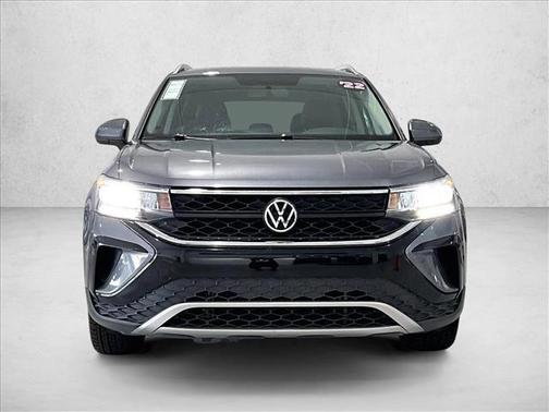 Gray 2022 Volkswagen Taos 1.5T SE
