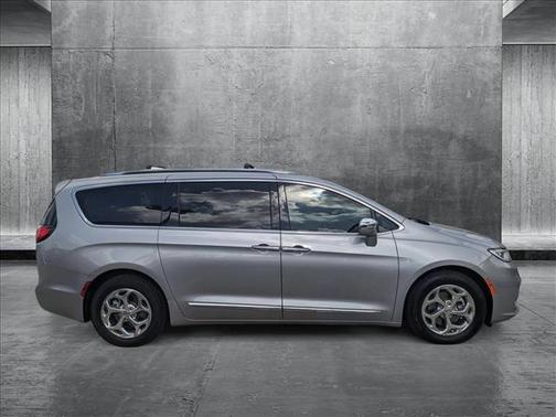 2021 Chrysler Pacifica Hybrid Limited