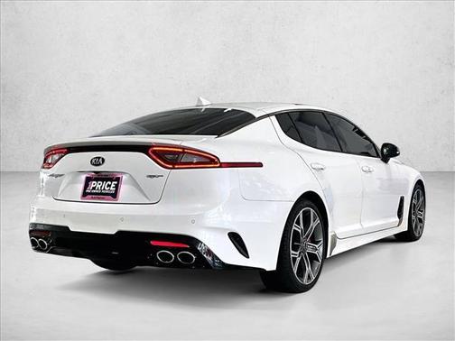 Snow White Pearl 2018 Kia Stinger GT1
