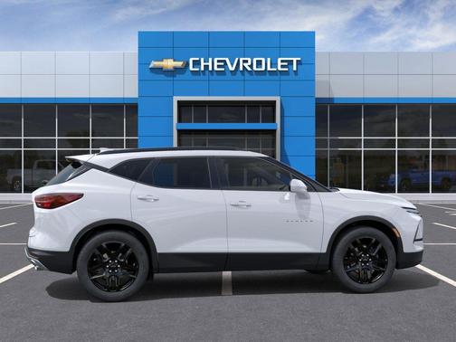 Summit White 2026 Chevrolet Blazer 2LT