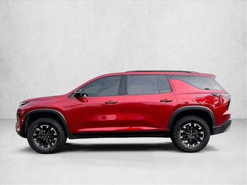 Radiant Red Tintcoat 2025 Chevrolet Traverse AWD Z71