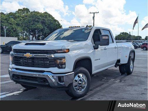 2025 Chevrolet Silverado 3500 LT