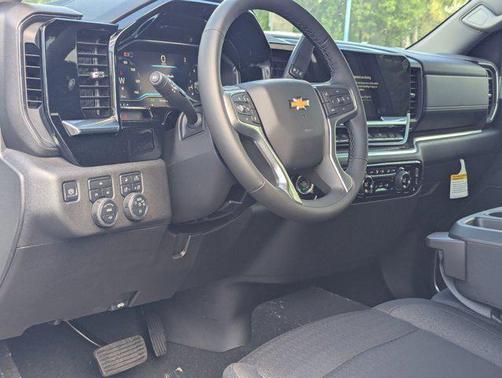 2025 Chevrolet Silverado 3500 LT
