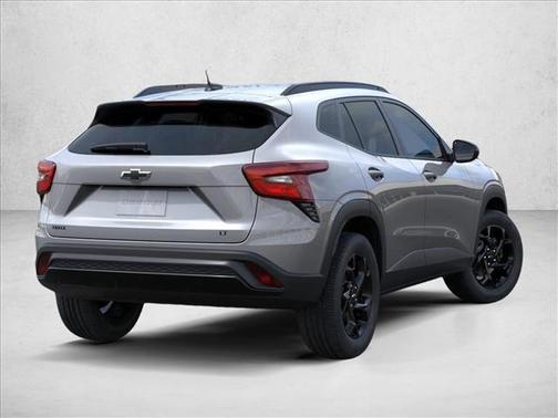 Sterling Gray Metallic 2026 Chevrolet Trax LT