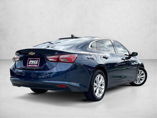 2022 Chevrolet Malibu FWD LT