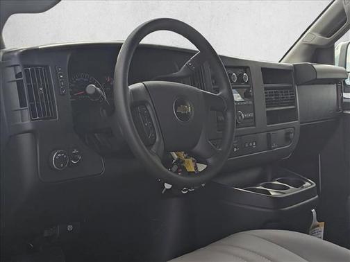 2025 Chevrolet Express 2500 RWD 2500 Regular Wheelbase WT