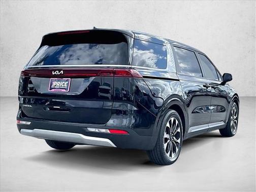 2024 Kia Carnival EX