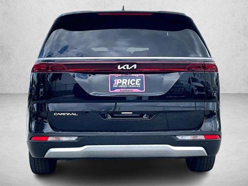 2024 Kia Carnival EX