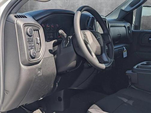 2025 Chevrolet Silverado 2500 Custom