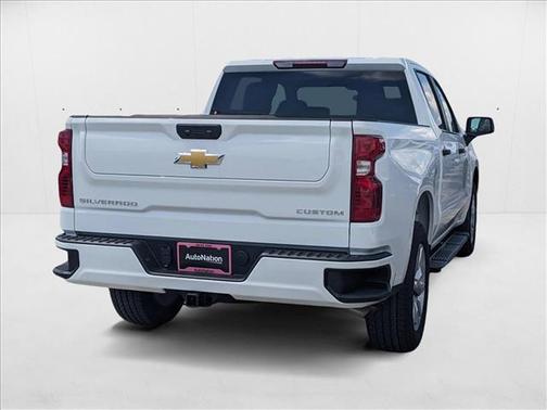 2025 Chevrolet Silverado 1500 Custom