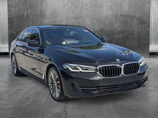 2022 BMW 530 i